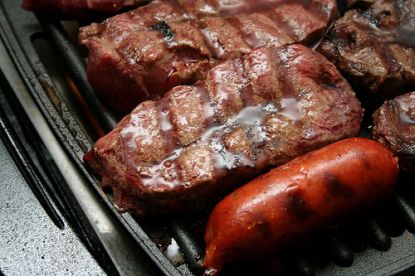 fleisch © flickr / Luis Fabres