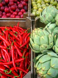 Obst und Gemüse in Kisten © Flickr / Meanest Indian