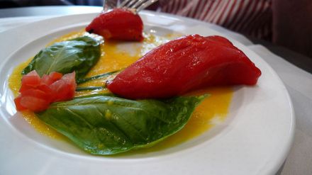 Fleisch enthält Zink. © Flickr / Meg Zimbeck Fleisch enthält Zink. © Flickr / Meg Zimbeck
